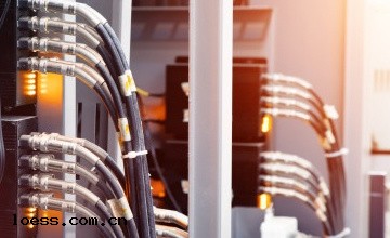 光纖現場連接器面(miàn)臨的危機及(jí)應對策略